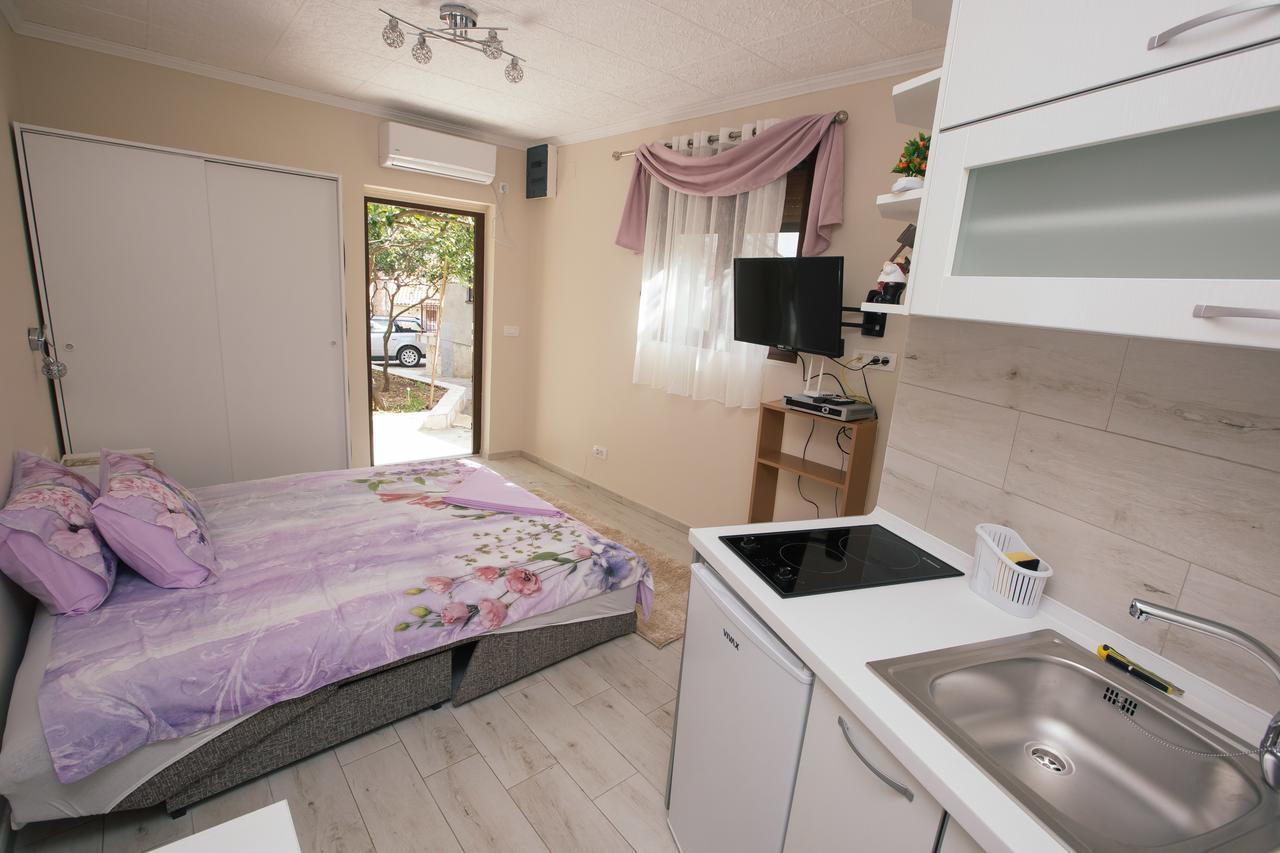 Studio Jeff 1 Apartment Kotor Bagian luar foto