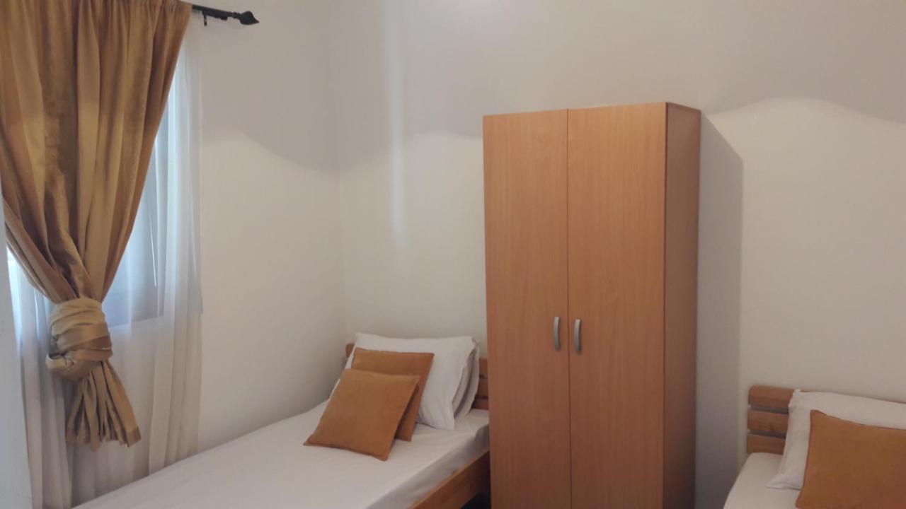 Studio Jeff 1 Apartment Kotor Bagian luar foto
