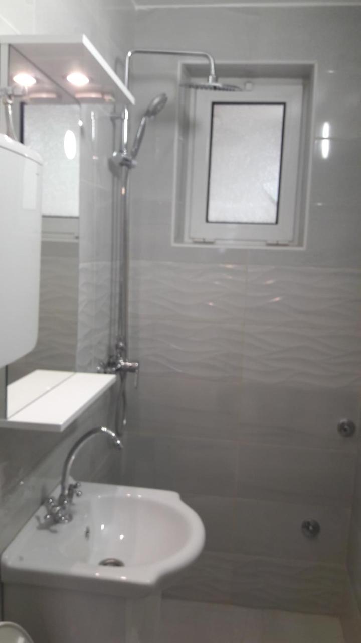 Studio Jeff 1 Apartment Kotor Bagian luar foto