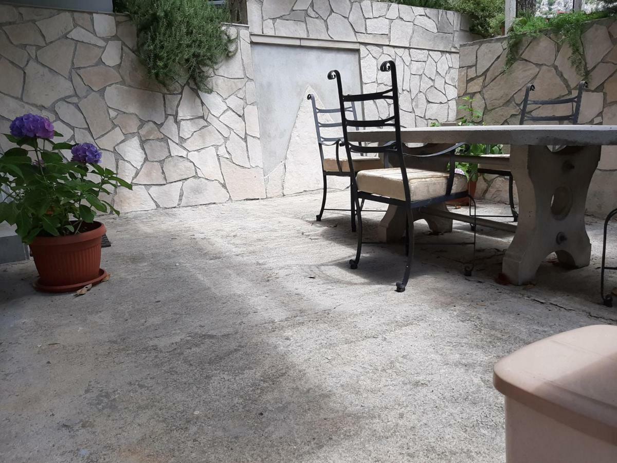 Studio Jeff 1 Apartment Kotor Bagian luar foto